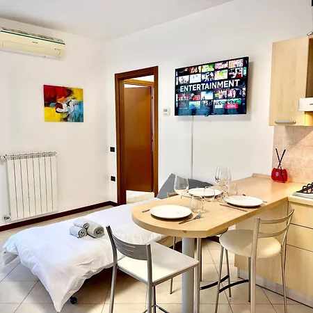 Apartment Ac Milano Malpensa Train Express *